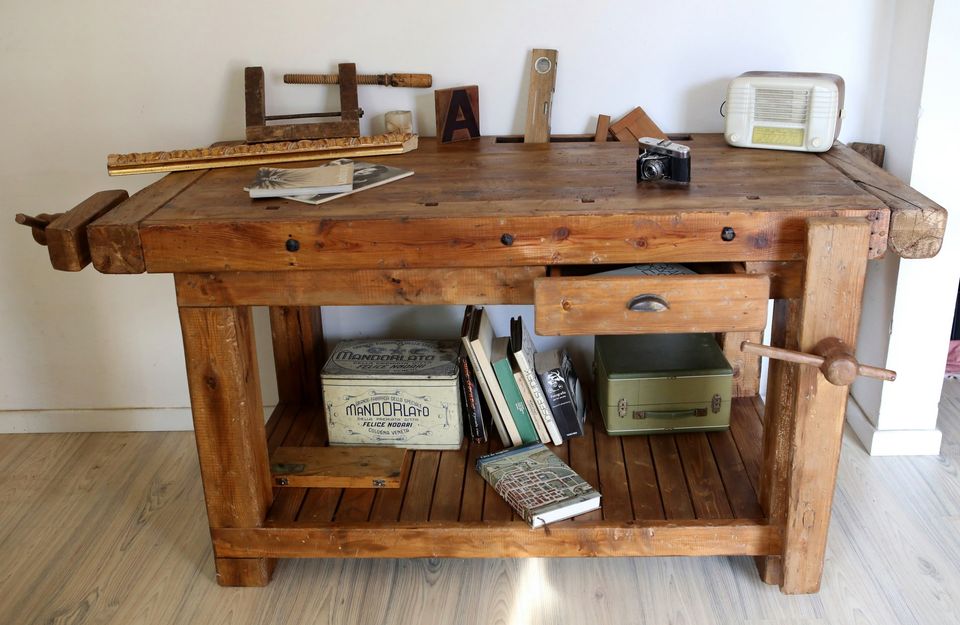 Banco da Falegname per arredo cucina soggiorno in stile INDUSTRIAL legno massello un cassetto e due morse 150x63xh85 cm