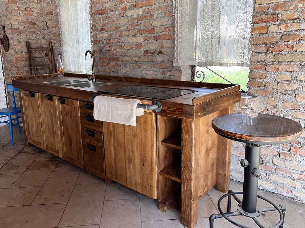 Cucina da 280x80xh92cm + Isola da 160x80xh92cm modello ESSEN stile INDUSTRIAL in legno massello di abete e frassino