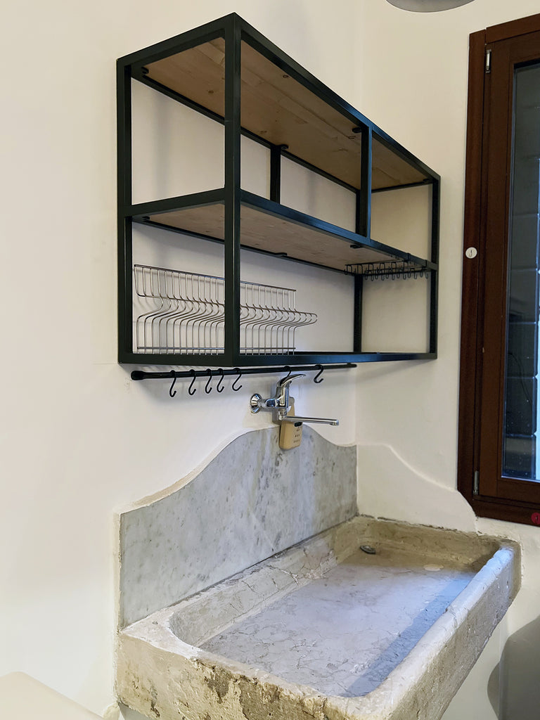 Cucina modello Rialto mobile con colonna 210x64xh90cm  + Isola personalizzata con lato snack a ribalta 150X90XH100cm scolapiatti e pensili in metallo TUTTO SU MISURA