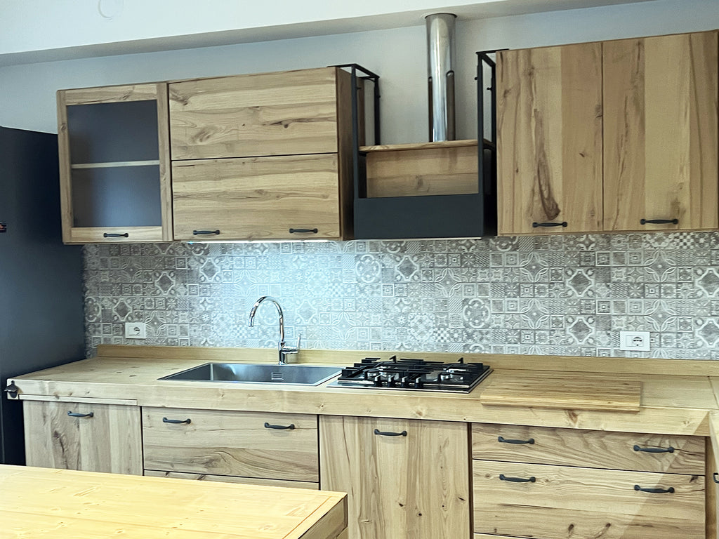 TREVISO COUNTRY style corner kitchen in solid ash without appliances and optional table measures 429x240x65xh90cm