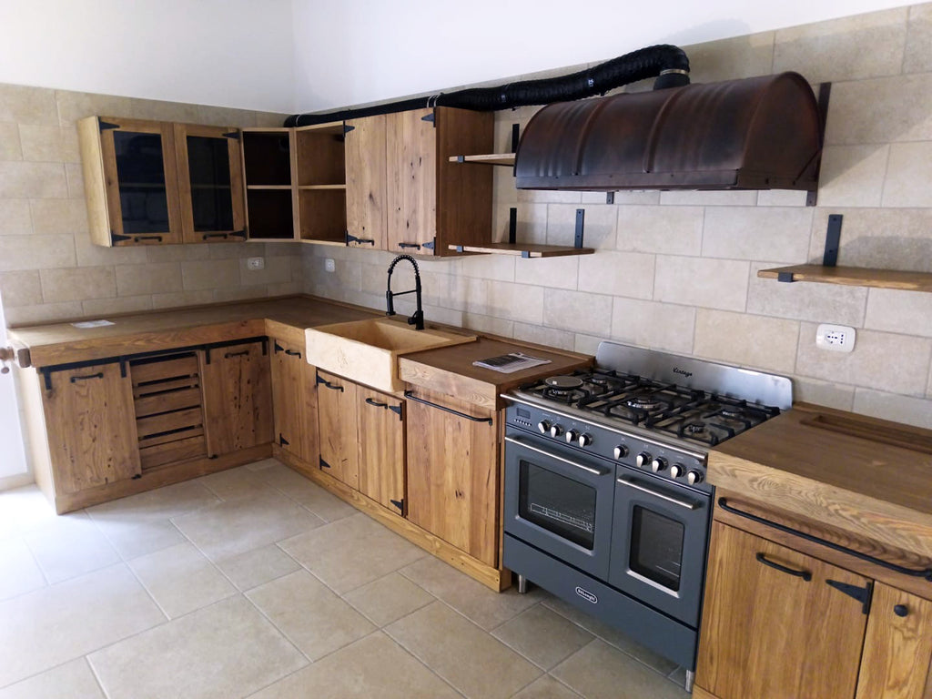 Cucina angolare INDUSTRIAL mod. LEONARDA con pensili h72 cm mensole morsa cappa bidone 420x190x65xh92-210 cm tutto legno massello