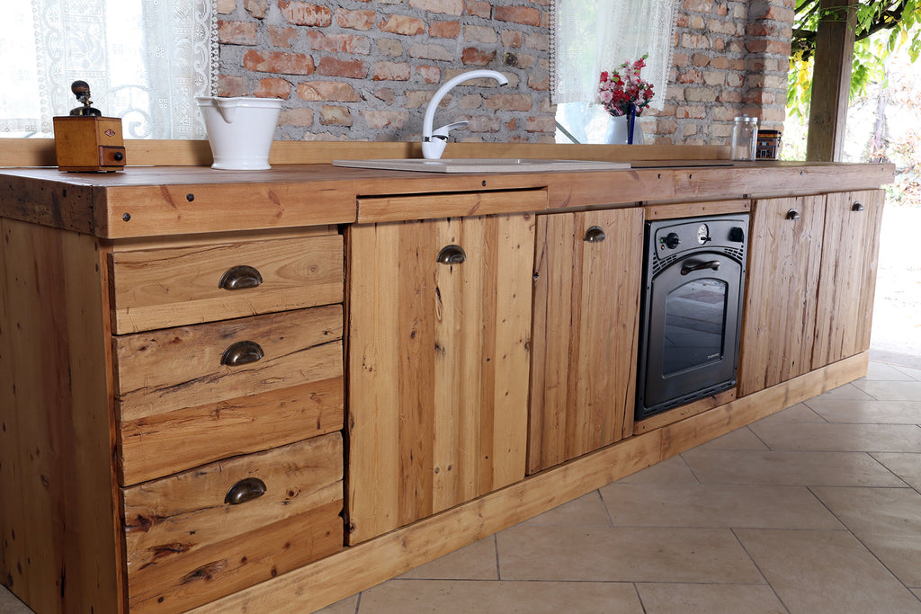 Linear kitchen in RUSTIC / COUNTRY / VISSUTO style in solid wood with provision for appliances, dimensions 330x65xh87cm