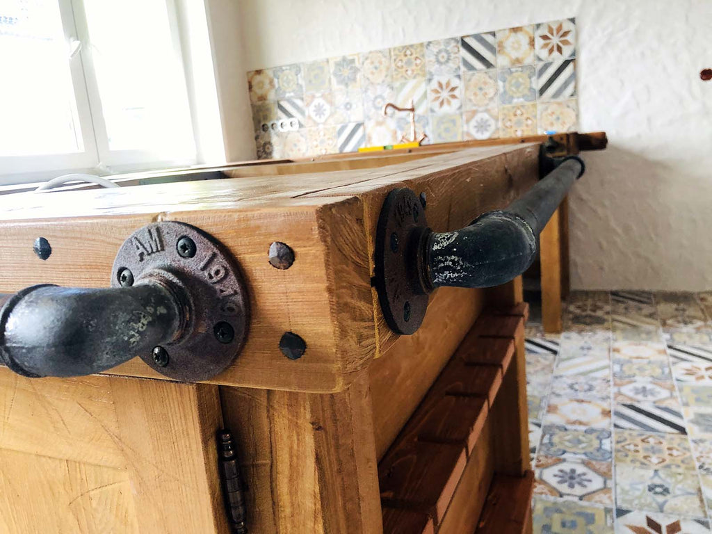 Cucina a ferro di cavallo stile INDUSTRIAL / COUNTRY VISSUTO TUTTO in legno massello predisposizione elettrodomestici 200x200x340 cm