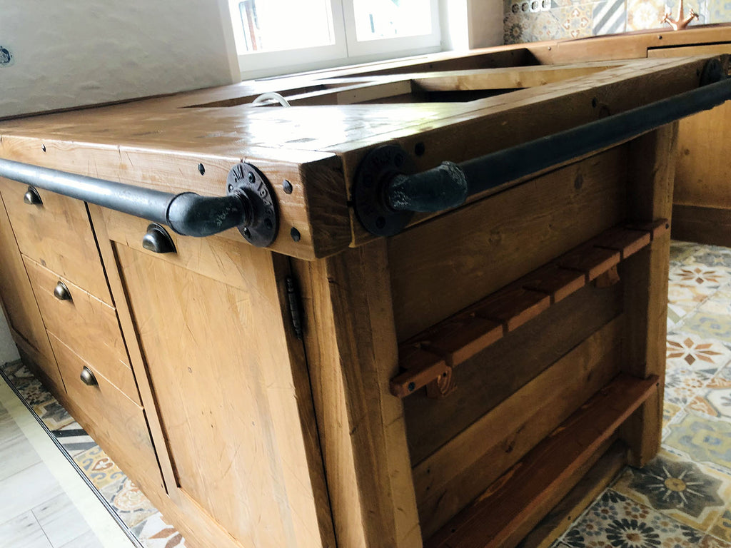Cucina a ferro di cavallo stile INDUSTRIAL / COUNTRY VISSUTO TUTTO in legno massello predisposizione elettrodomestici 200x200x340 cm