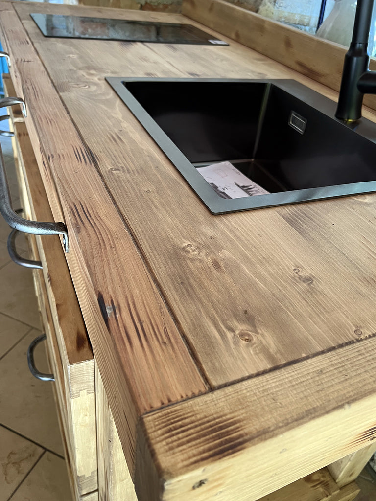 Cucina mini stile COUNTRY / INDUSTRIAL in legno massello con lavello miscelatore e piano cottura inclusi 160x70xh90 cm