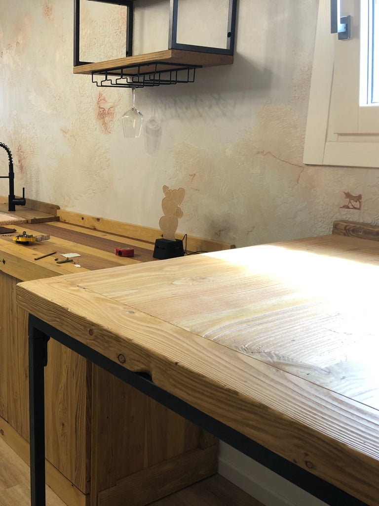 COUNTRY / RUSTIC style kitchen in solid ash and fir with stone sink, dishwasher ready, measures 280x65xh90 cm