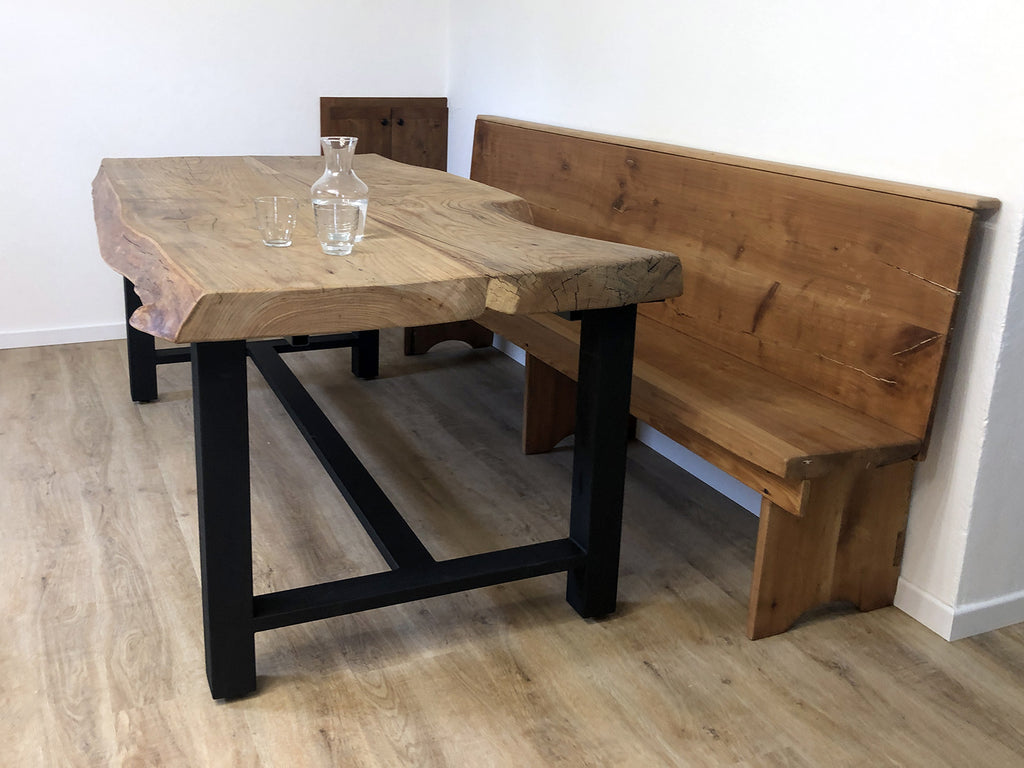 COUNTRY / RUSTIC style kitchen in solid ash and fir with stone sink, dishwasher ready, measures 280x65xh90 cm