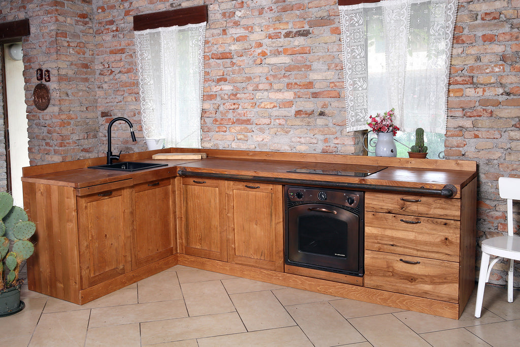 Cucina angolare stile INDUSTRIAL / COUNTRY TUTTO legno massello finitura ad effetto rovinato predisposizione elettrodomestici 280x160x65xh87 cm