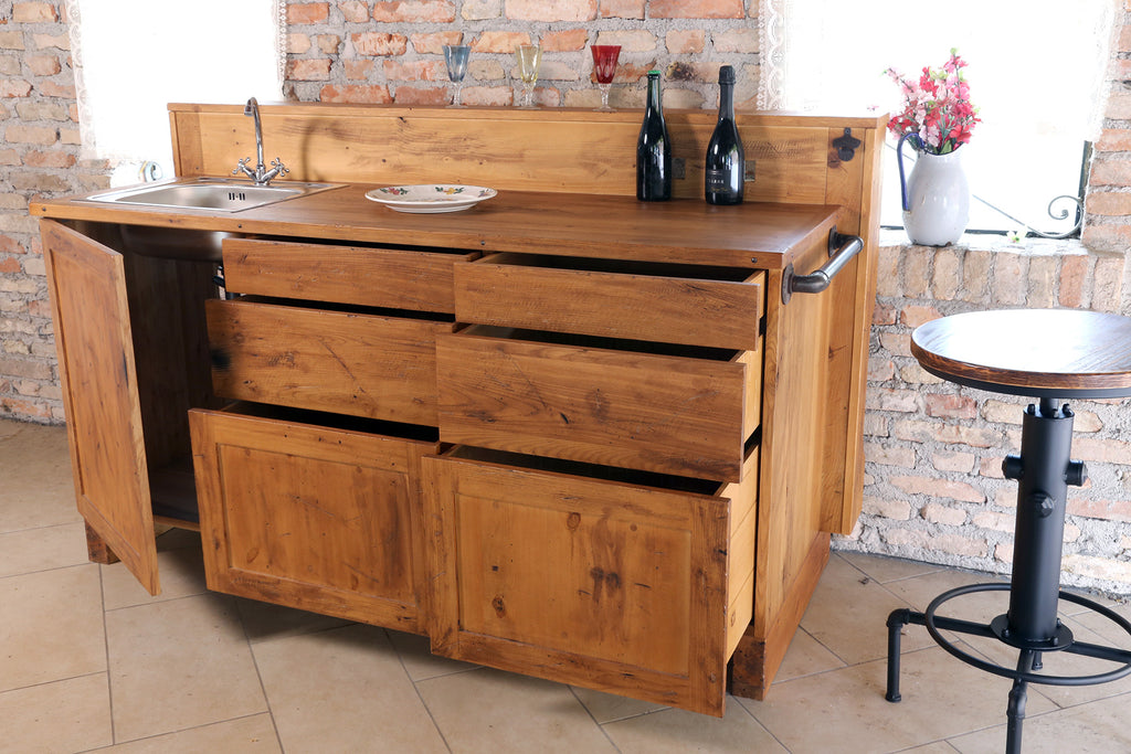 Cucina lineare con schienale rialzato stile COUNTRY / INDUSTRIAL legno massello con predisposizione lavello 180x65xh85 cm