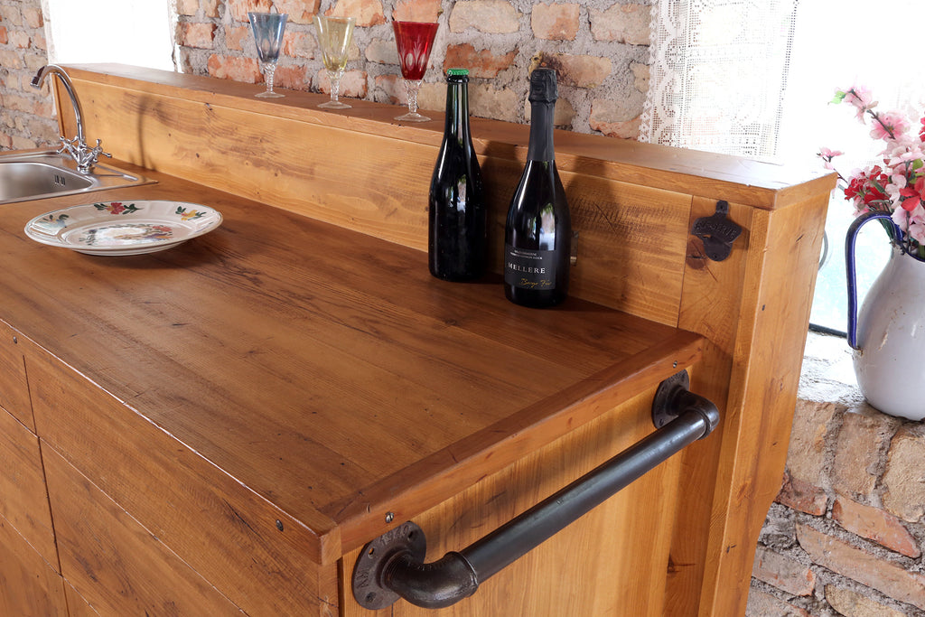 Cucina lineare con schienale rialzato stile COUNTRY / INDUSTRIAL legno massello con predisposizione lavello 180x65xh85 cm