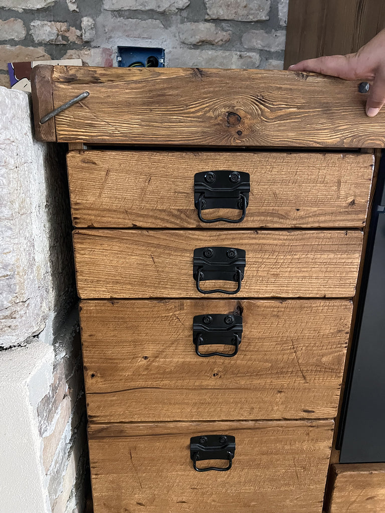 Cucina lineare base+colonna+sotto-lavabo+scolapiatti e Isola con piano ribalta e cappa a soffitto 120+30x100xH100 cm mod. GIULIA stile INDUSTRIAL / RUSTICO VISSUTO in legno massello