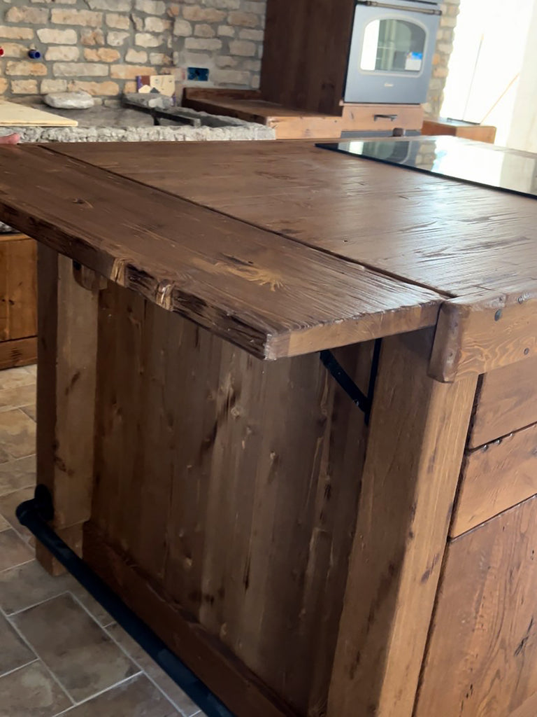 Cucina lineare base+colonna+sotto-lavabo+scolapiatti e Isola con piano ribalta e cappa a soffitto 120+30x100xH100 cm mod. GIULIA stile INDUSTRIAL / RUSTICO VISSUTO in legno massello