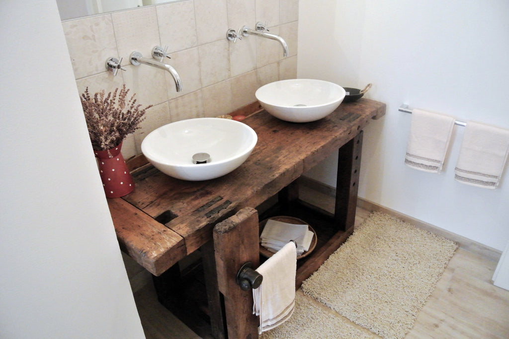 Mobile bagno BANCO FALEGNAME VISSUTO E ANTICO in legno massello predisposizione per due lavabi da appoggio opzionali 160x50xh80 cm