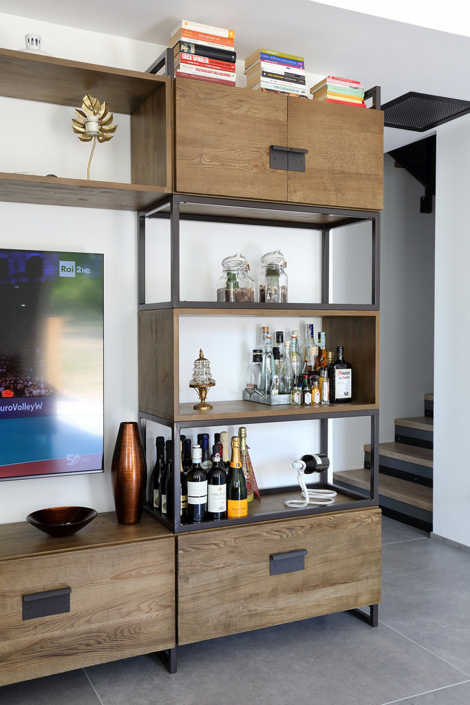 Mobile soggiorno libreria porta TV linea TOKIO stile INDUSTRIAL struttura in ferro ante in frassino massello 320x40xh230cm SU MISURA