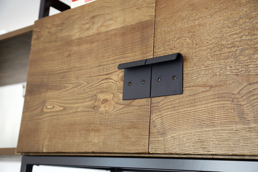 Mobile soggiorno libreria porta TV linea TOKIO stile INDUSTRIAL struttura in ferro ante in frassino massello 320x40xh230cm SU MISURA