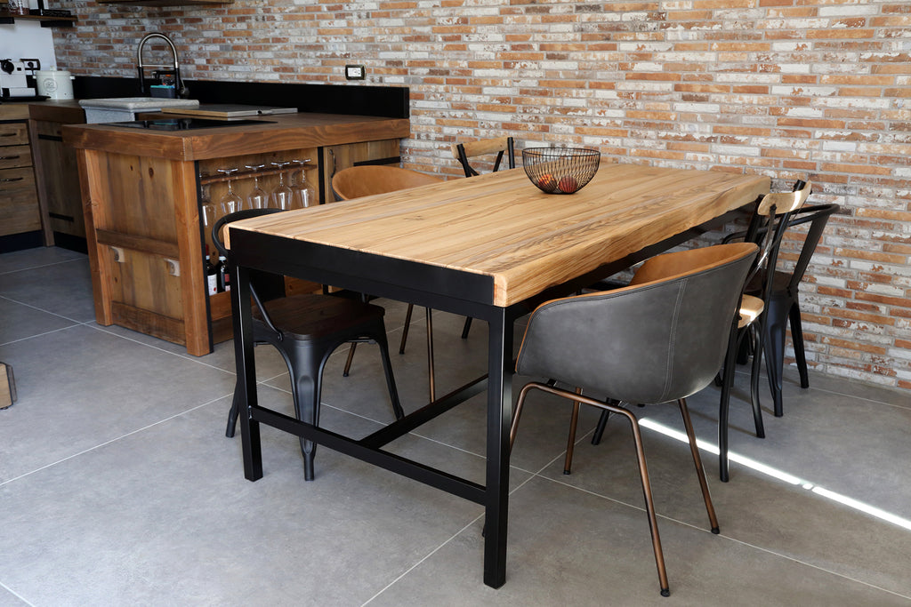 Tavolo da cucina con due allunghe in stile INDUSTRIAL in legno massello e gambe in ferro tubolare 150/190/230x90xh80 cm