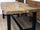 Tavolo stile INDUSTRIAL COUNTRY con piano in abete scortecciato da 7 cm e struttura in ferro Misure 200×90×H78 cm