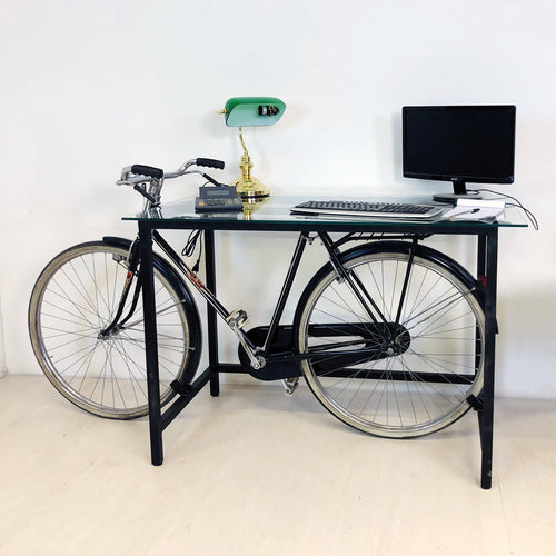 Creazione artigianale tavolo Consolle decorativo stile INDUSTRIAL con struttura in ferro e vetro con bicicletta vintage 200x60xh100 cm