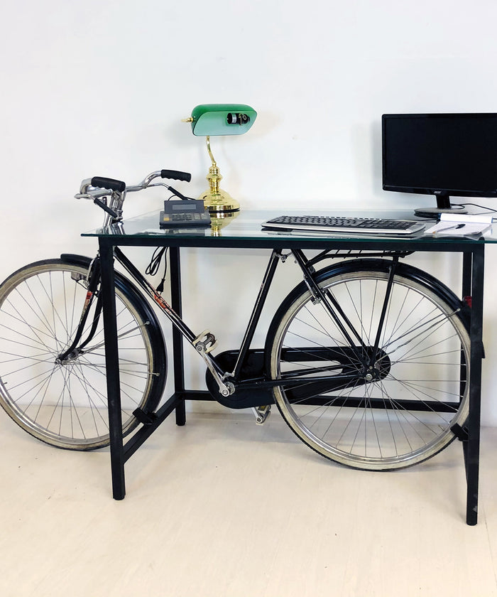 Creazione artigianale tavolo Consolle decorativo stile INDUSTRIAL con struttura in ferro e vetro con bicicletta vintage 200x60xh100 cm