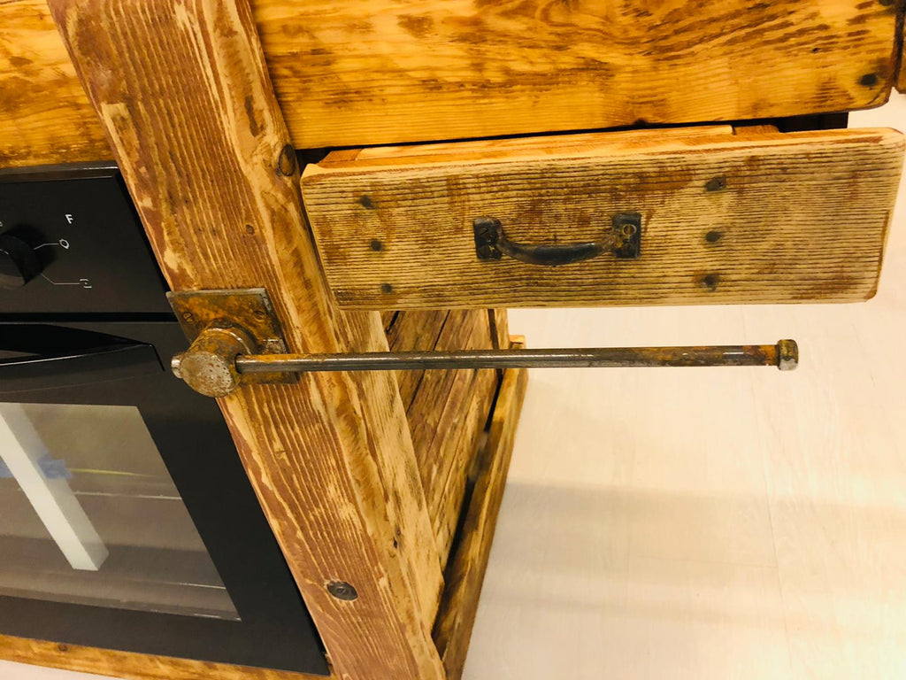 Cucina lineare stile BANCO FALEGNAME / INDUSTRIAL legno massello predisposizione elettrodomestici 250x70xh90 cm