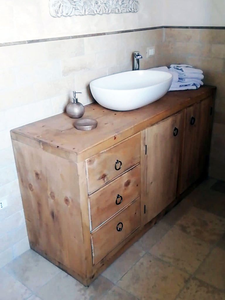 Mobile stile COUNTRY multiuso Credenza e Bagno legno massello a due ante e tre cassetti misure 130x50xh80 cm