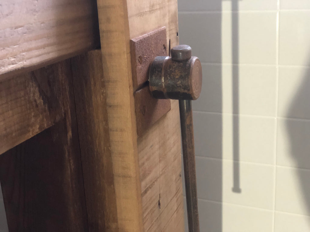 Mobile bagno stile BANCO DA FALEGNAME / INDUSTRIAL legno massello predisposizione lavabo rettangolare grande 156x58xh90 cm