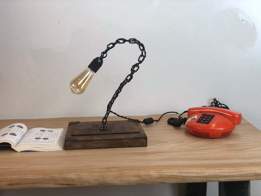 Abasciur lampshade Industrial style table lamp with welded chain, wooden base and Edison light 28x29xh40 cm OUR PRODUCTION