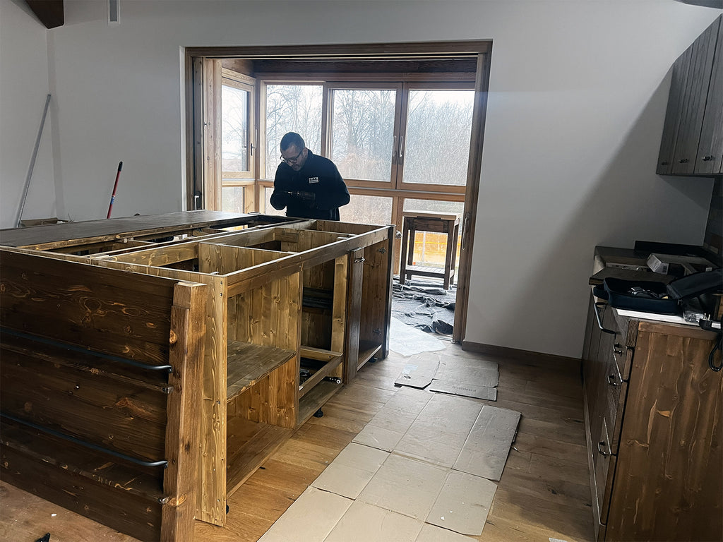 Linear kitchen with column and island INDUSTRIAL style kitchen entirely in solid wood 