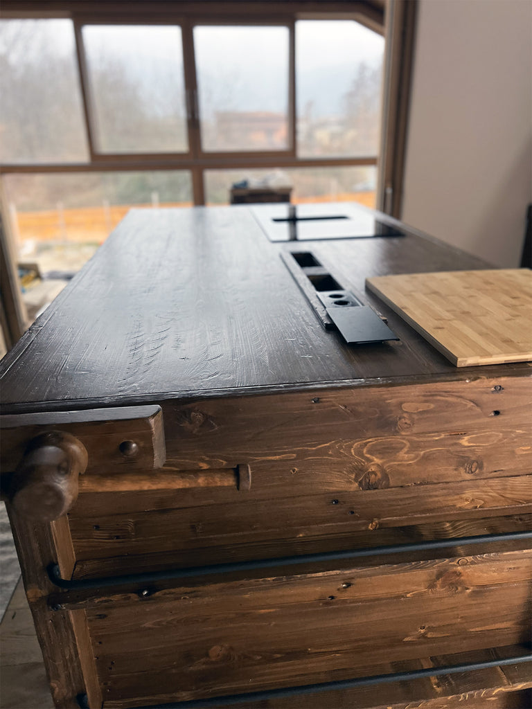 Linear kitchen with column and island INDUSTRIAL style kitchen entirely in solid wood 