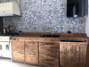 Cucina lineare multistile RUSTICA / COUNTRY / INDUSTRIAL TUTTA in legno massello finitura effetto vissuto / invecchiato con predisposizione elettrodomestici 240x65xh87 cm