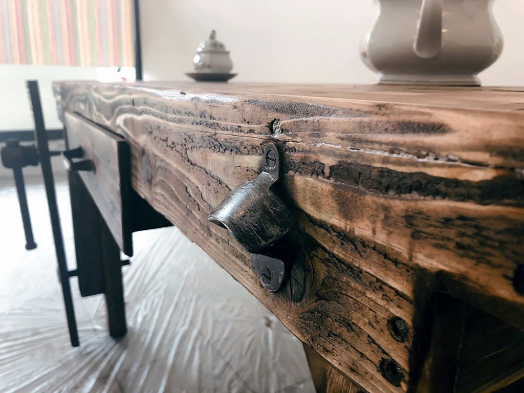 Tavolo cucina e pranzo stile BANCO FALEGNAME / INDUSTRIAL legno massello con cassetto e morsa in legno 160x80x80 cm