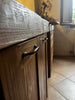 Isola Cucina con bancone BAR 240x80xh90 cm + colonna 60x70xh210 cm stile COUNTRY legno massello predisposizione elettrodomestici