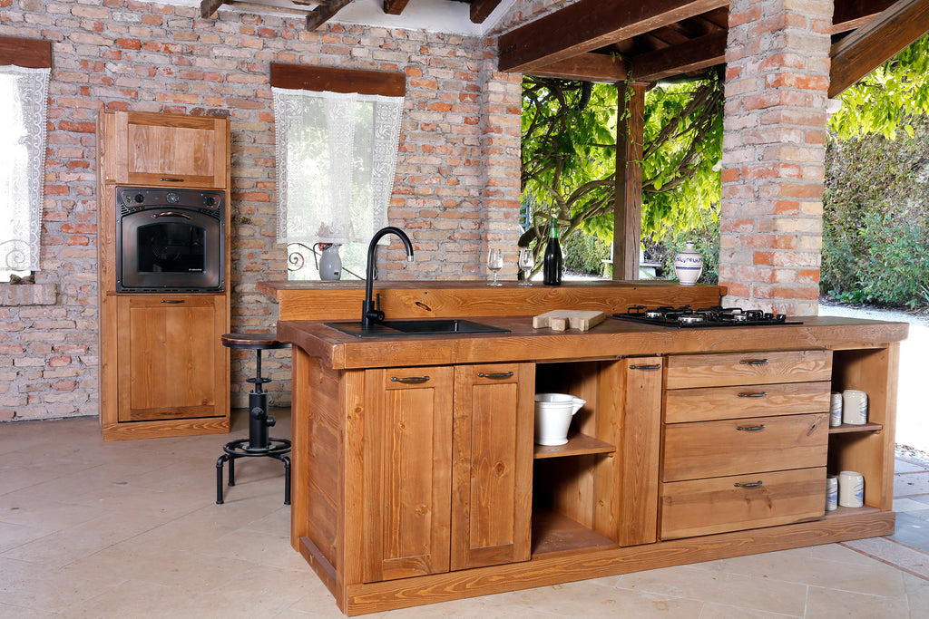 Isola Cucina con bancone BAR 240x80xh90 cm + colonna 60x70xh210 cm stile COUNTRY legno massello predisposizione elettrodomestici
