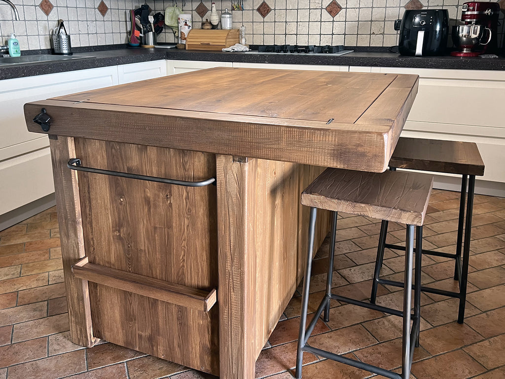 Isola Cucina con piano snack a sbalzo in stile INDUSTRIAL mod. PATRIZIA in legno massello e sgabelli opzionali misure 140x110xh90 cm