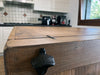 Isola Cucina con piano snack a sbalzo in stile INDUSTRIAL mod. PATRIZIA in legno massello e sgabelli opzionali misure 140x110xh90 cm