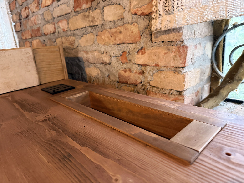 Mini Cucina ERIKA accessoriata in legno massello – Stile Banco Falegname Industrial, misure personalizzabili (240×65×94 cm)