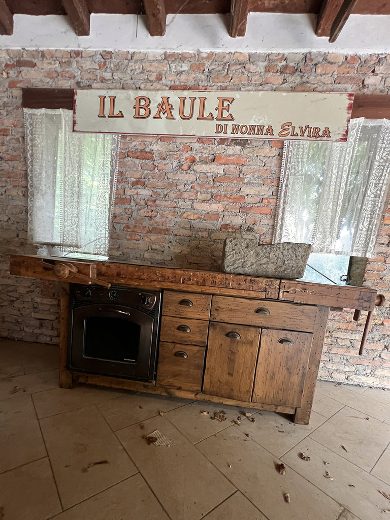 Mini Cucina realizzata su VERO BANCO DA FALEGNAME restaurato in legno massello | lavabo ed elettrodomestici ESCLUSI | misure 212x95xH90 cm