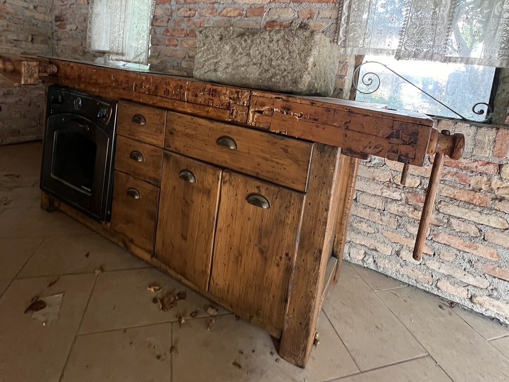 Mini Cucina realizzata su VERO BANCO DA FALEGNAME restaurato in legno massello | lavabo ed elettrodomestici ESCLUSI | misure 212x95xH90 cm