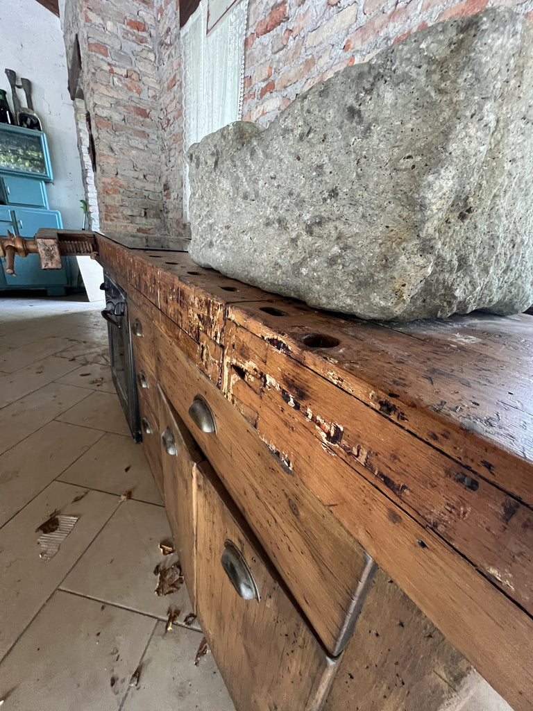 Mini Cucina realizzata su VERO BANCO DA FALEGNAME restaurato in legno massello | lavabo ed elettrodomestici ESCLUSI | misure 212x95xH90 cm