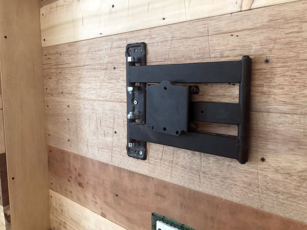 Parete in legno porta TV stile RUSTICO telaio e rivestimento in legno massello da  riciclo effetto multicolore 290x35xh280cm SU MISURA