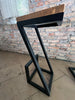 Sgabelli alti Z-01 / Z-02 | Design a “Z” INDUSTRIAL in legno massello e metallo – H.75 cm PERSONALIZZABILI