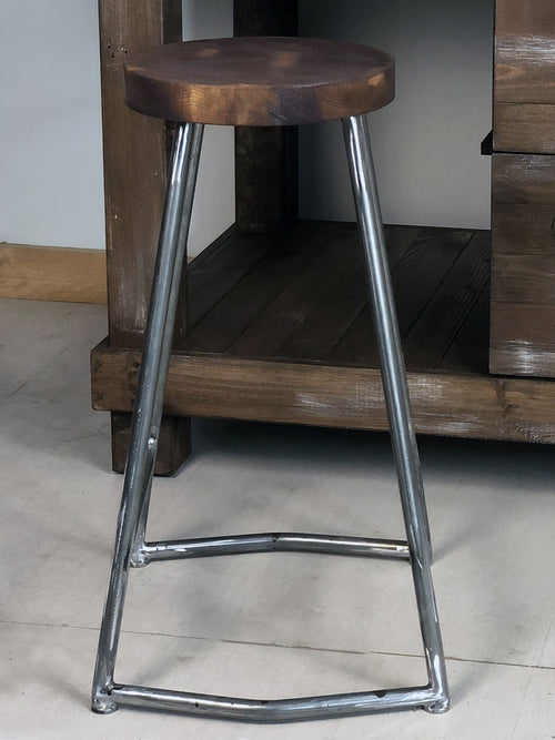 Hoher Hocker H. 60/70 cm INDUSTRIAL Stil Farbe NUSSBAUM/FLATTING ANPASSBAR UND NACH MASS GEFERTIGT
