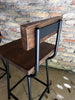 Sgabello alto H. 60/70 cm tipo BAR / PUB Design squadrato con schienale INDUSTRIAL legno massello / telaio in metallo tubolare PERSONALIZZABILE