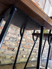 Sgabello alto H. 60/70 cm tipo BAR / PUB Design squadrato con schienale INDUSTRIAL legno massello / telaio in metallo tubolare PERSONALIZZABILE
