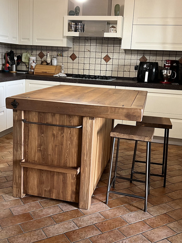 Sgabello alto H. 60/70 cm tipo BAR / PUB Design squadrato INDUSTRIAL legno massello / telaio in metallo tubolare PERSONALIZZABILE