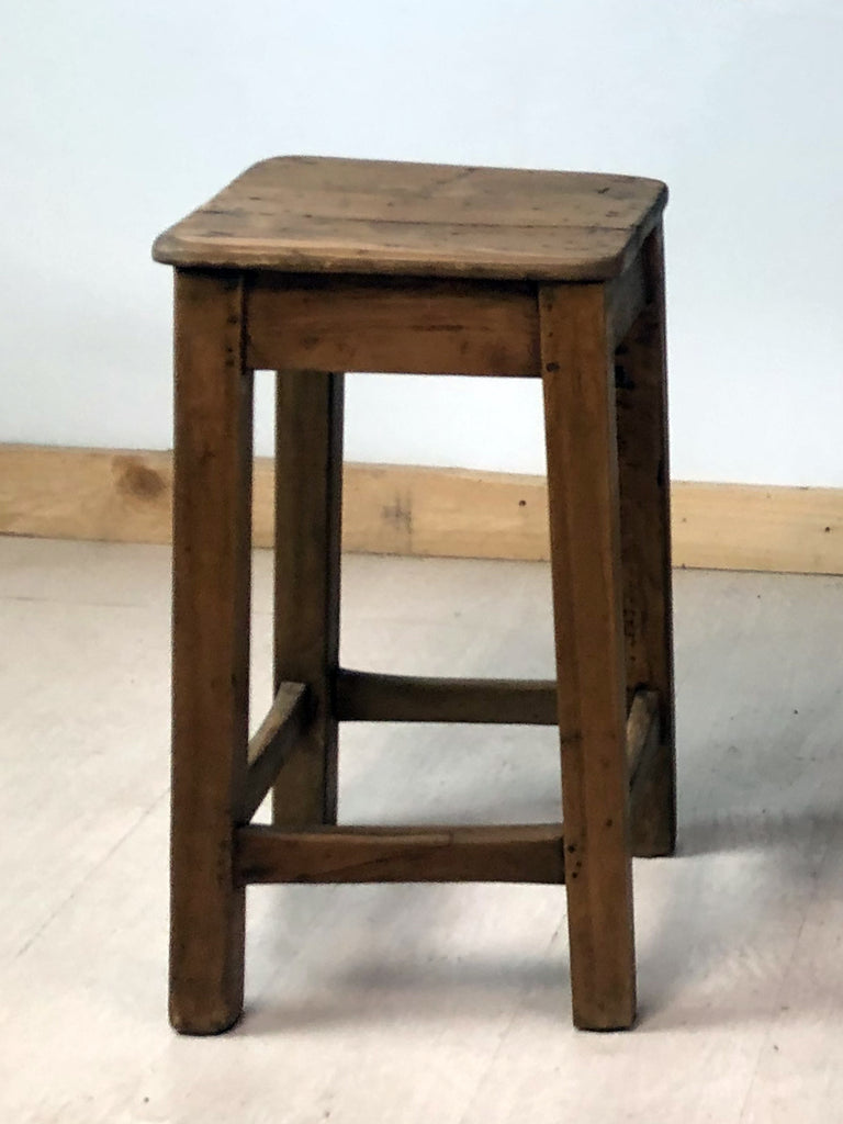 Niedriger Hocker H. 45/55 cm RUSTIKALER / VESSED / ANTIKER Stil aus Massivholz ANPASSBAR (Kopie)