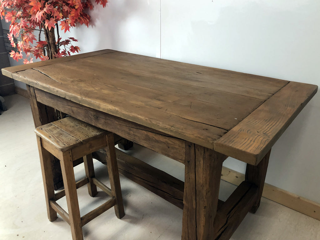 Niedriger Hocker H. 45/55 cm RUSTIKALER / VESSED / ANTIKER Stil aus Massivholz ANPASSBAR (Kopie)