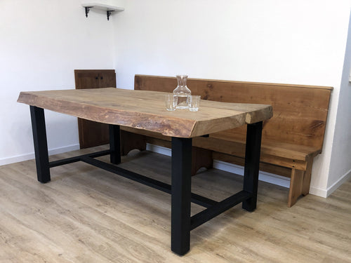 Tisch im INDUSTRIAL-COUNTRY-Stil mit 7 cm starker Tischplatte aus entrindetem Fichtenholz und Eisenuntergestell, Maße 200×90×H78 cm