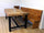 Tisch im INDUSTRIAL-COUNTRY-Stil mit 7 cm starker Tischplatte aus entrindetem Fichtenholz und Eisenuntergestell, Maße 200×90×H78 cm