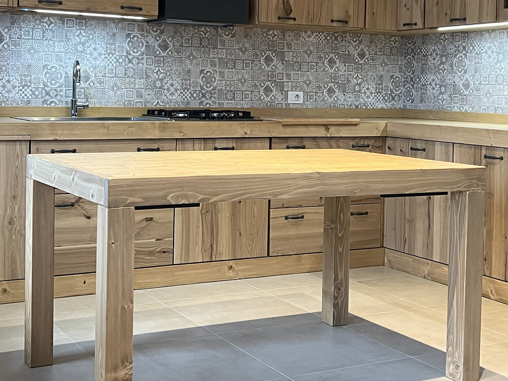 Tavolo da cucina e pranzo con 2 allunghe – Stile MODERNO | Top e gambe in legno massello di frassino | misure da chiuso e aperto 150(190-230)×90×H80 cm